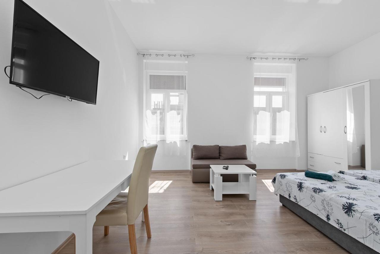 Mima Apartments Rijeka Eksteriør bilde
