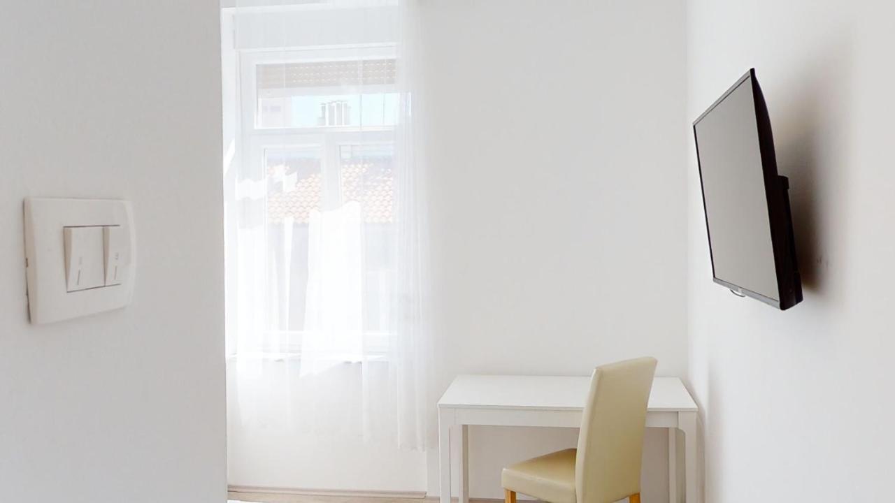 Mima Apartments Rijeka Eksteriør bilde